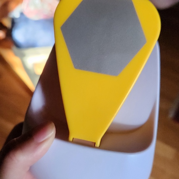 Craft Lever Punch 3 inch Hexagon Punch - Picture 2 of 5